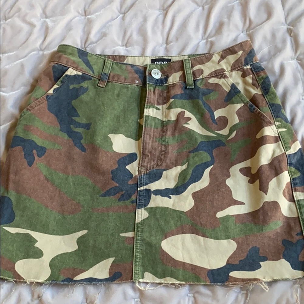 BDG High Rise Camo Skirt